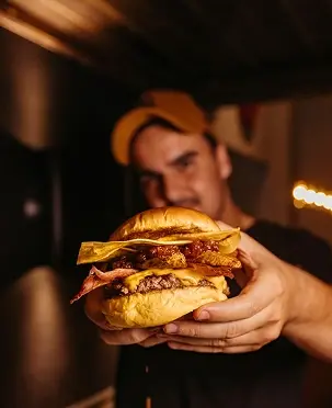 CRSP Burger takeaway packaging in London